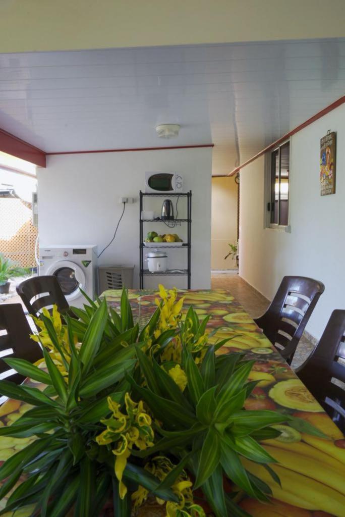 Отель Lemon House Maroe Экстерьер фото